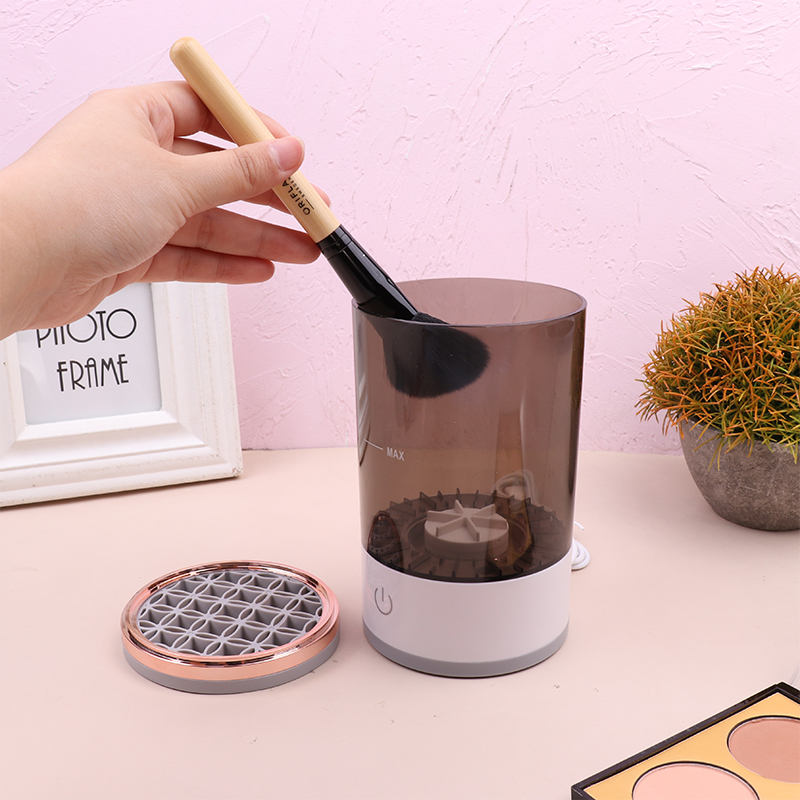 Electric Makeup Brush Cleaner — White