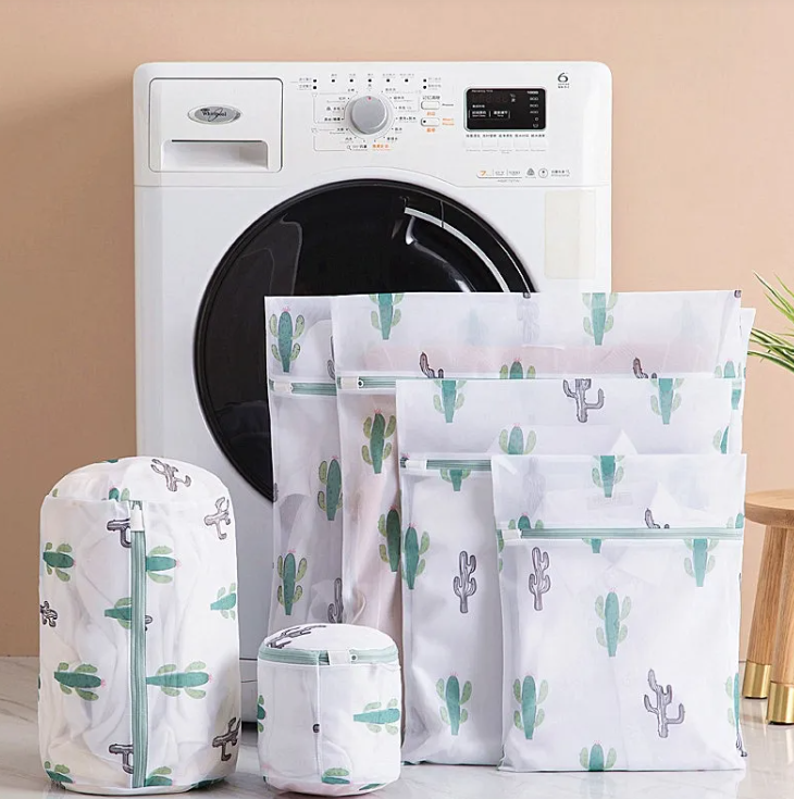 Zipped Mesh Laundry Bags