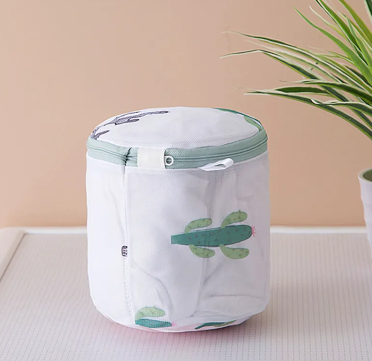 Zipped Mesh Laundry Bags